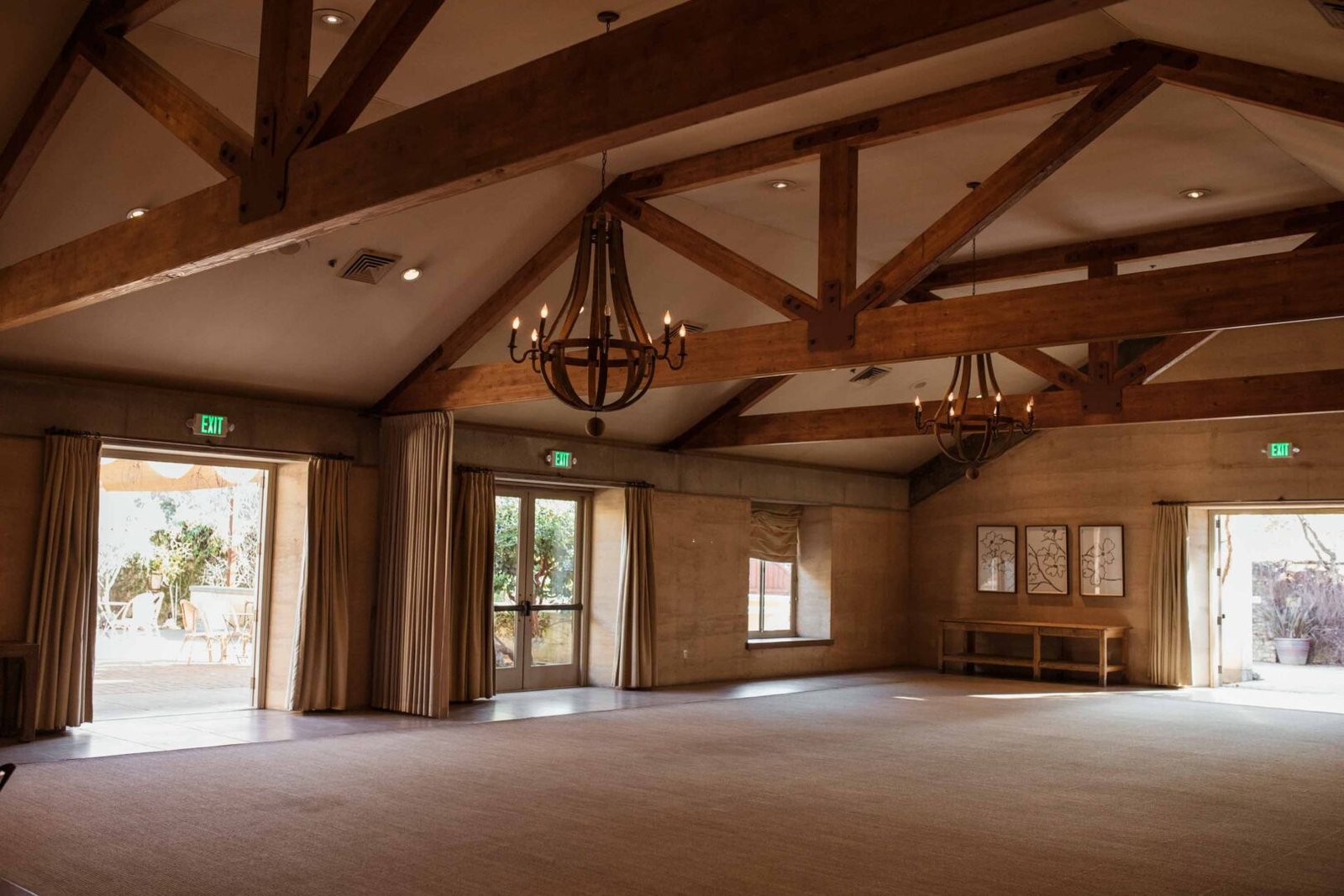 seven branche coporate nice hall for events
